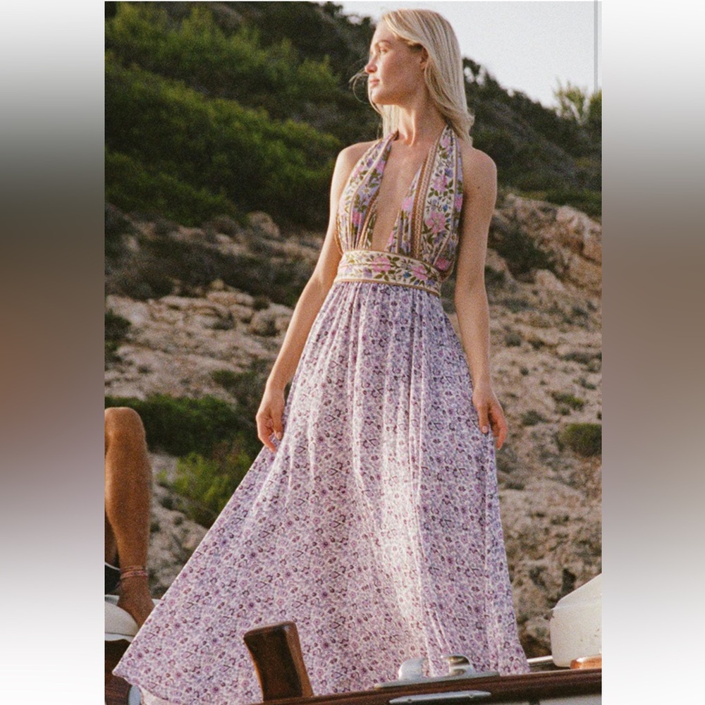 Spell Sienna Maxi Dress in Lilac, S, Includes Belt, Gently Used.More pics soon ✧